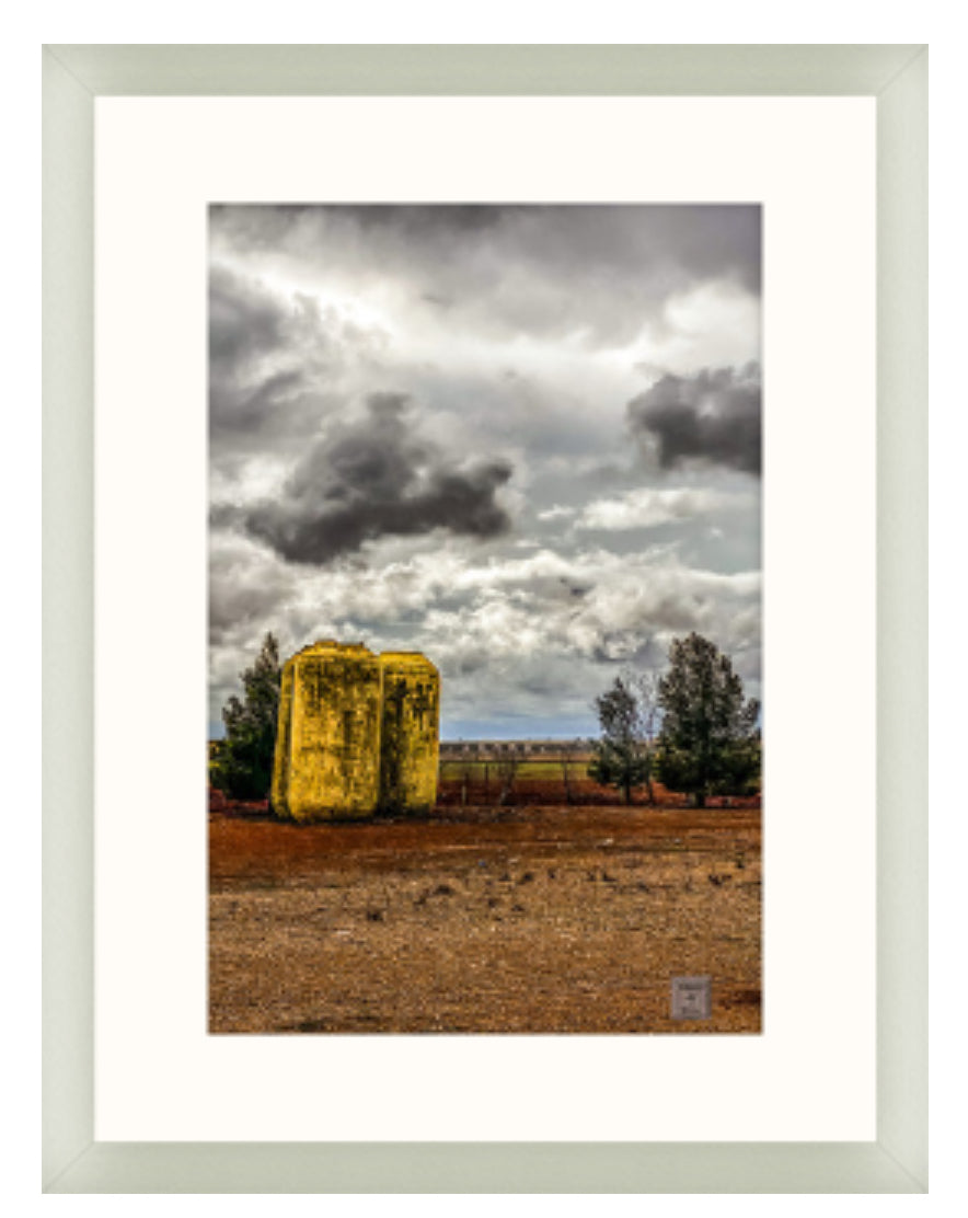 El Olvido Bajo La Tormenta (1) (Enmarcado Basic)