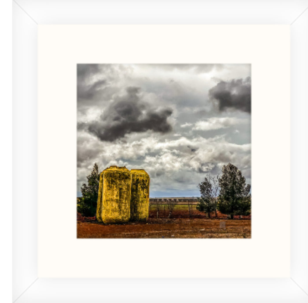 El Olvido Bajo La Tormenta (1) (Enmarcado Basic)